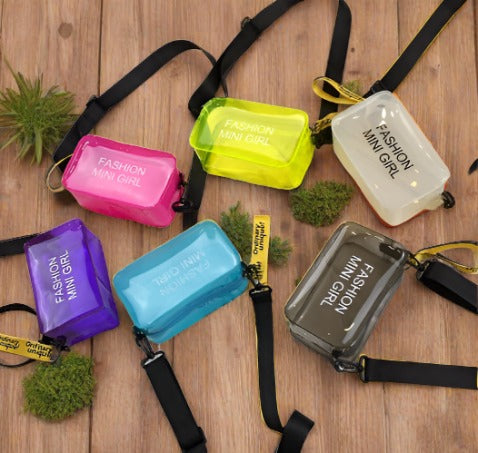 Fashionable Trend: Transparent Square Jelly Bag for Shoulder or Crossbody Wear
