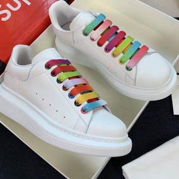 Women's plain rainbow lace shoes