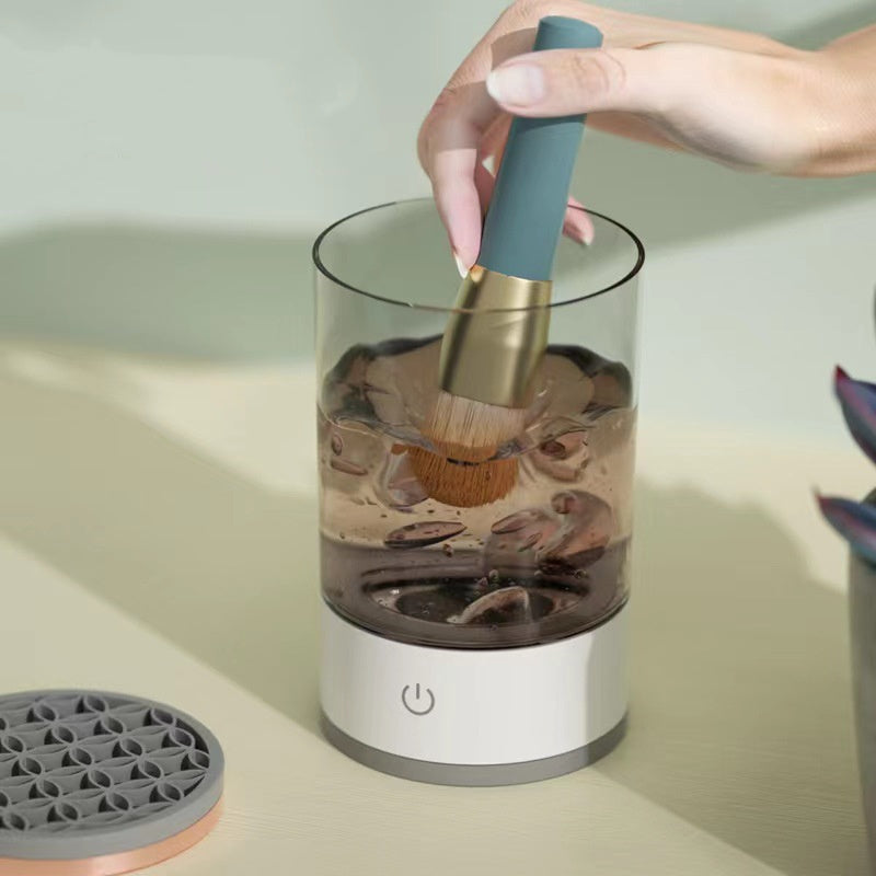 Compact Electric Makeup Brush Cleaner for Women: USB Charged, Auto-Cleaning, Perfect for Eye Shadow Brushes & Cosmetics