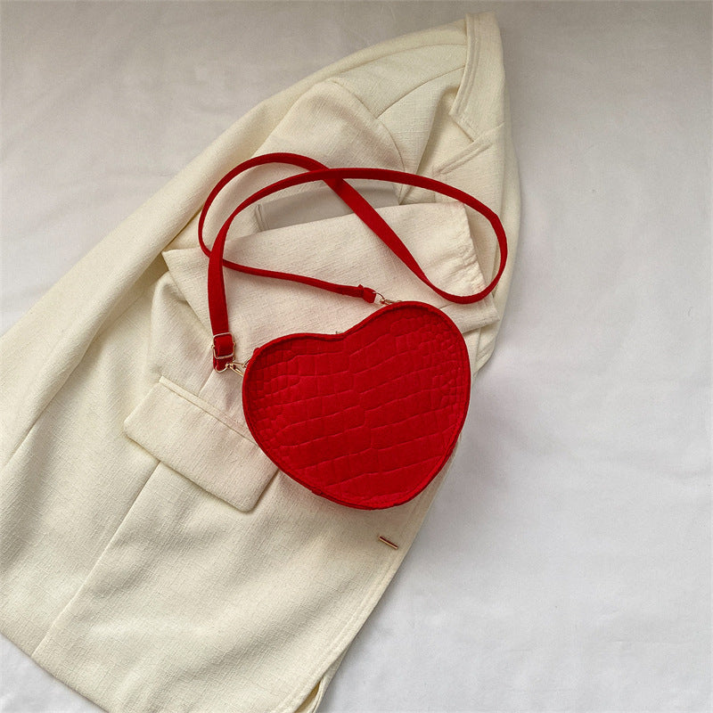 Stylish and Energizing Diagonal Shoulder Bag, Embracing Simplicity