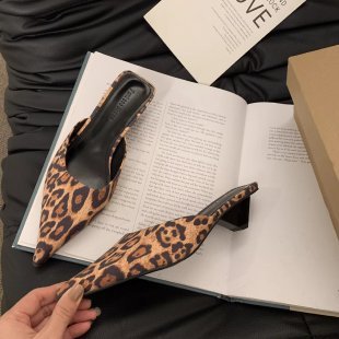 Women's Low Heel Square Toe Shaped Sandals