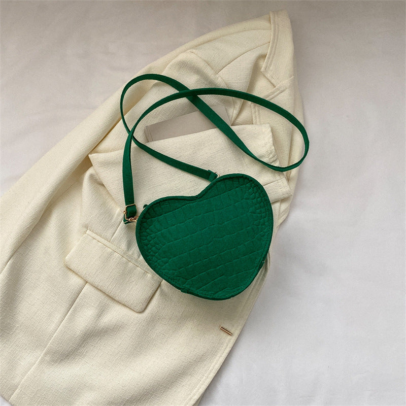 Stylish and Energizing Diagonal Shoulder Bag, Embracing Simplicity
