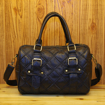 High-quality women's messenger bags crafted from genuine cowhide leather, designed by skilled artisans.